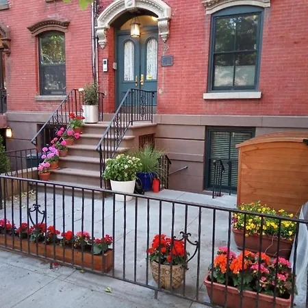 Historic 1869 Brownstone 15 Min To Nyc Downtown Apartment